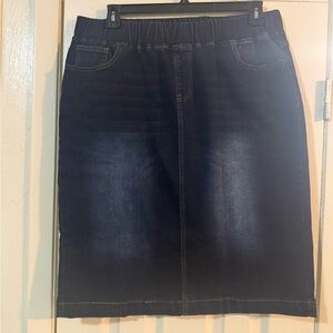 Elegant Dark Blue Denim Midi Skirt